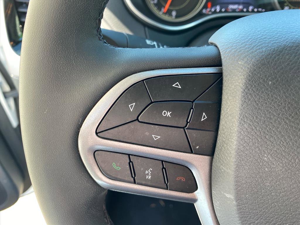 Used 2022 Jeep Cherokee Limited w/ Elite Package AWD/4WD image 19