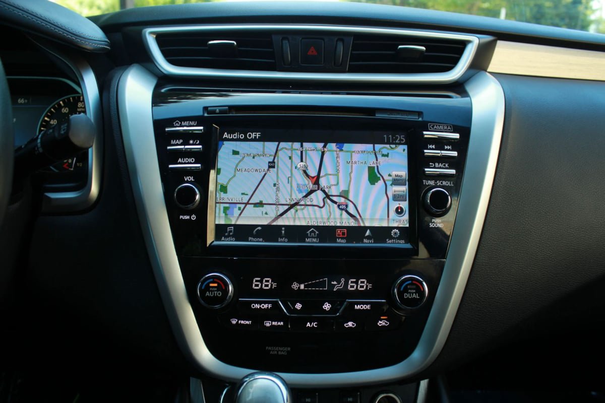 Used 2016 Nissan Murano SV AWD/4WD image 13