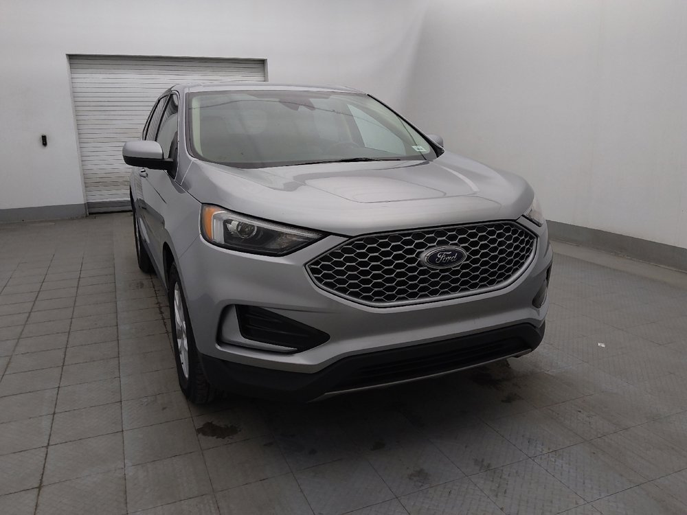 Used 2023 Ford Edge SEL image 14