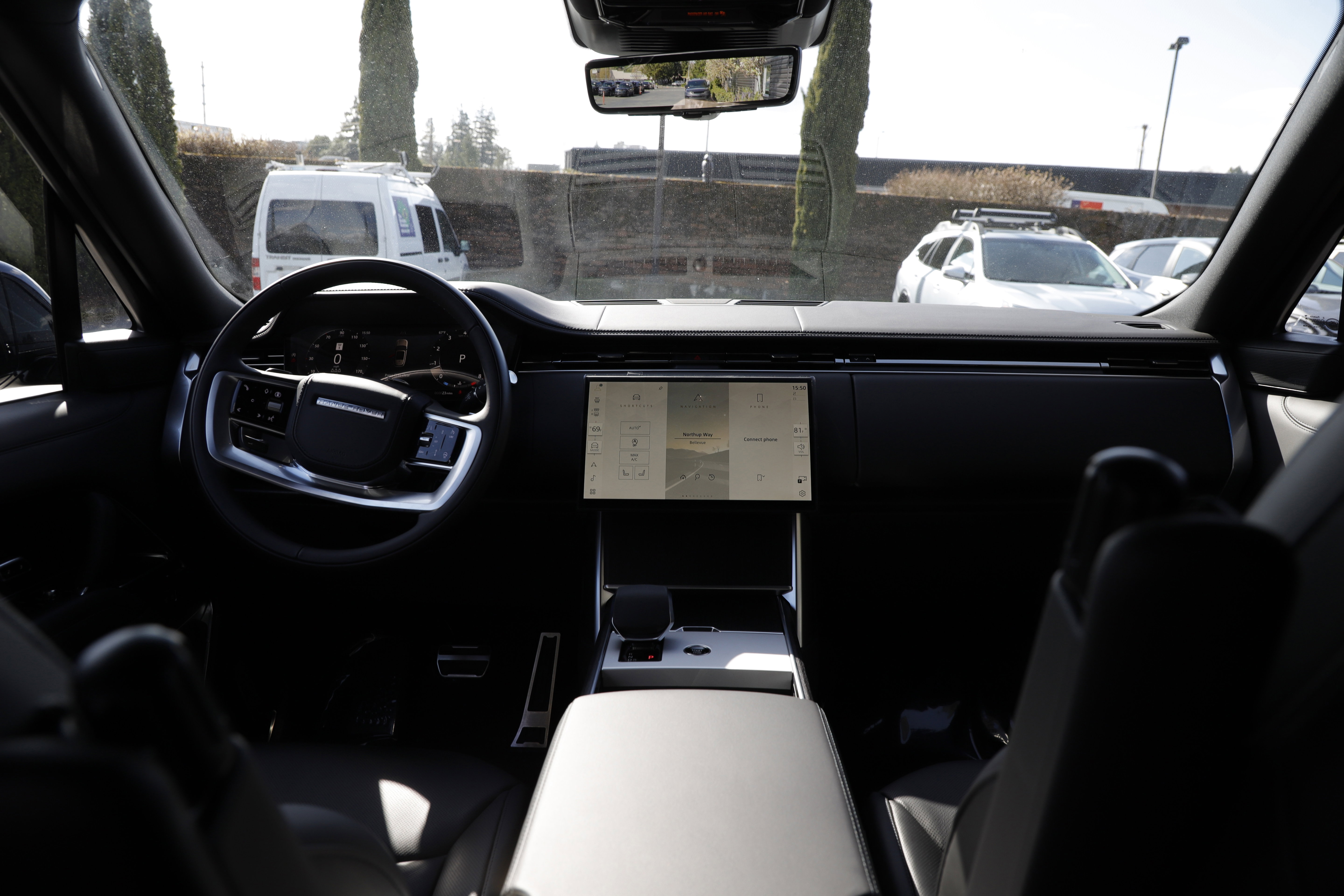 New 2026 Land Rover Range Rover Long Wheelbase SE AWD/4WD image 15