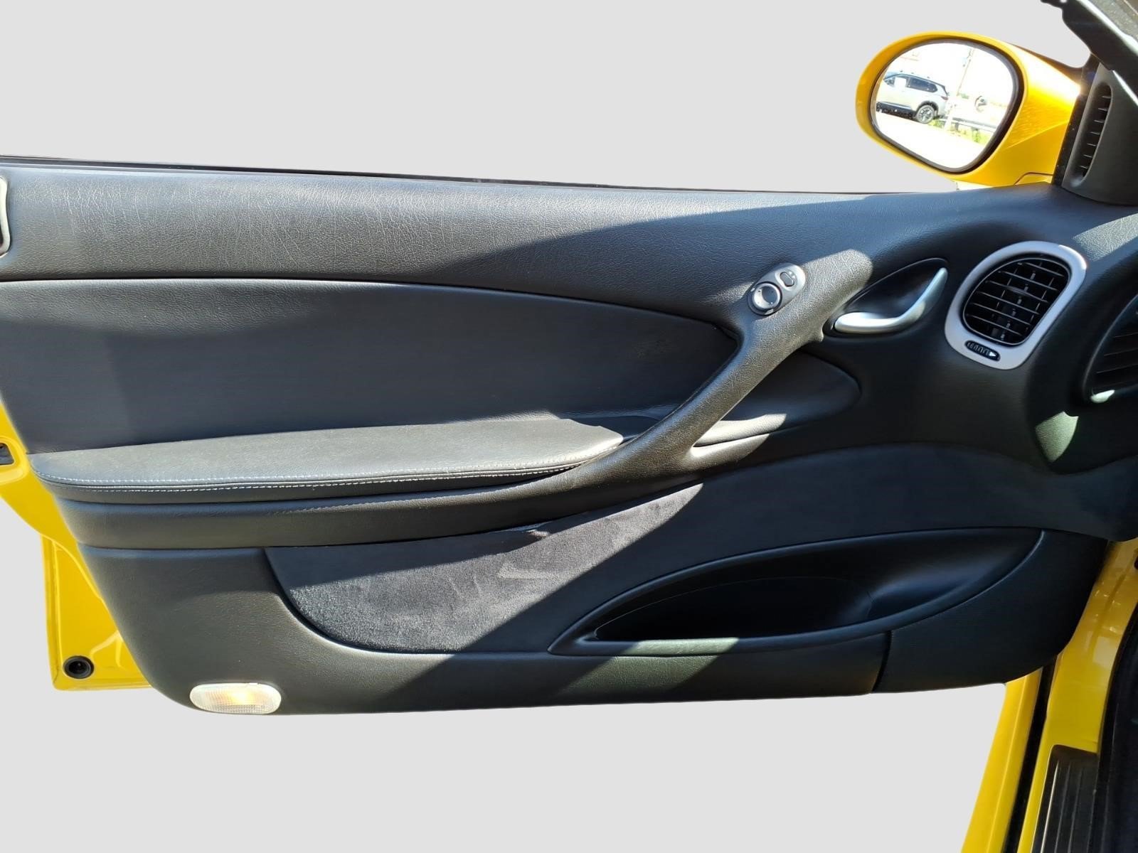Used 2004 Pontiac GTO RWD image 16
