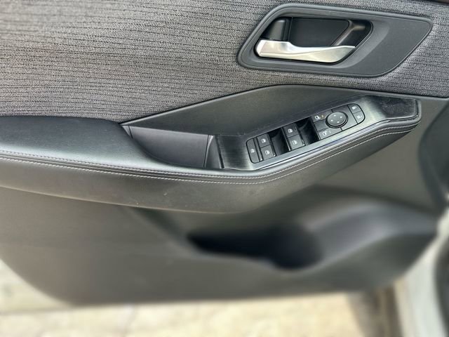 Used 2023 Nissan Rogue SV AWD/4WD image 15