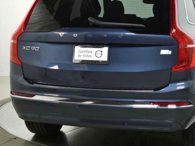 Certified 2024 Volvo XC90 T8 Ultimate w/ Protection Package Premier image 11