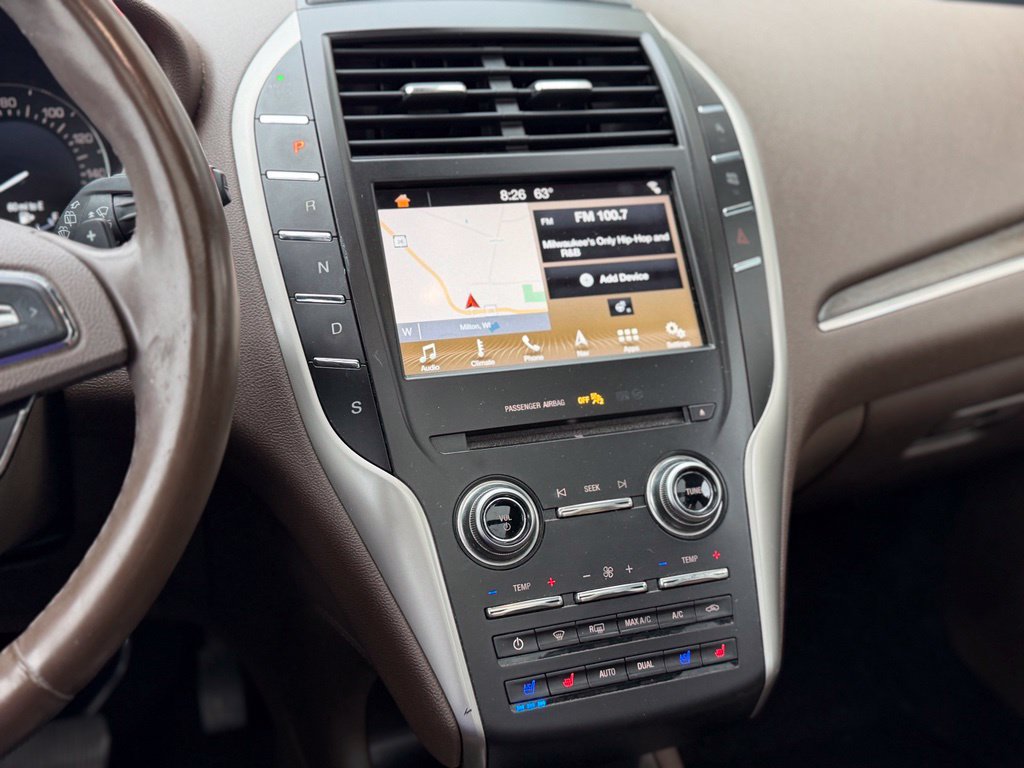 Used 2018 Lincoln MKC Reserve w/ Lincoln MKC Climate Package FWD image 9
