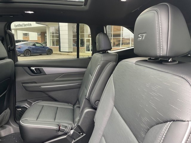 New 2026 Buick Enclave Sport Touring w/ Power Package image 17