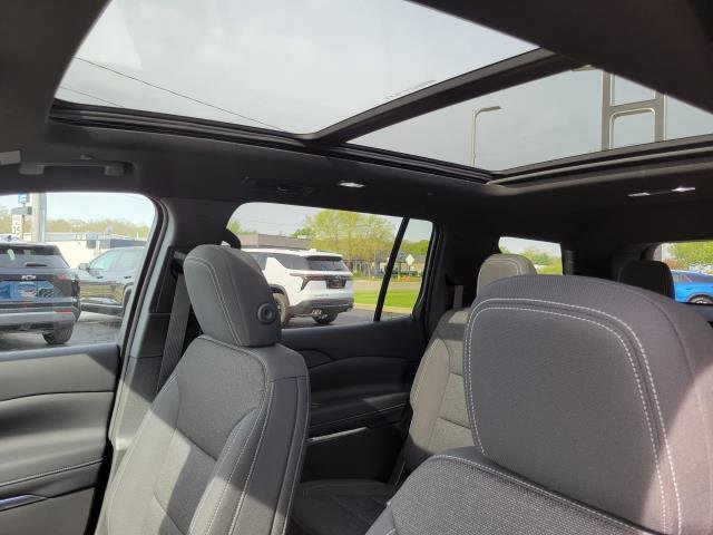 New 2026 Chevrolet Traverse LT AWD/4WD image 10