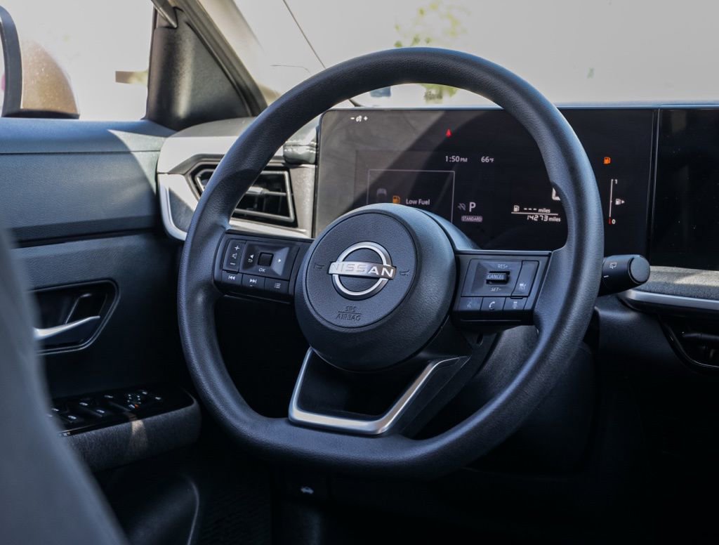 Used 2025 Nissan Kicks SV FWD image 23