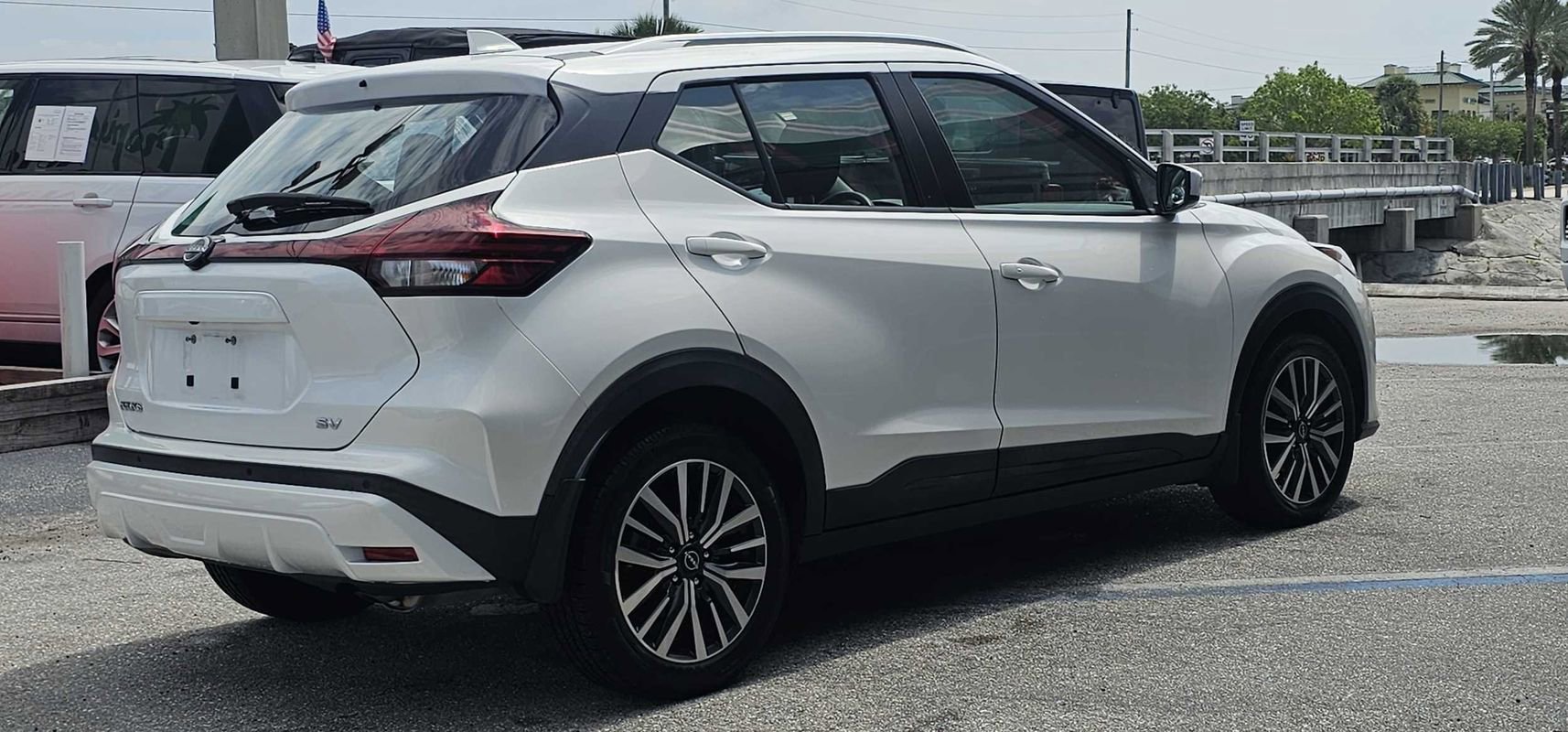 Used 2022 Nissan Kicks SV FWD image 20