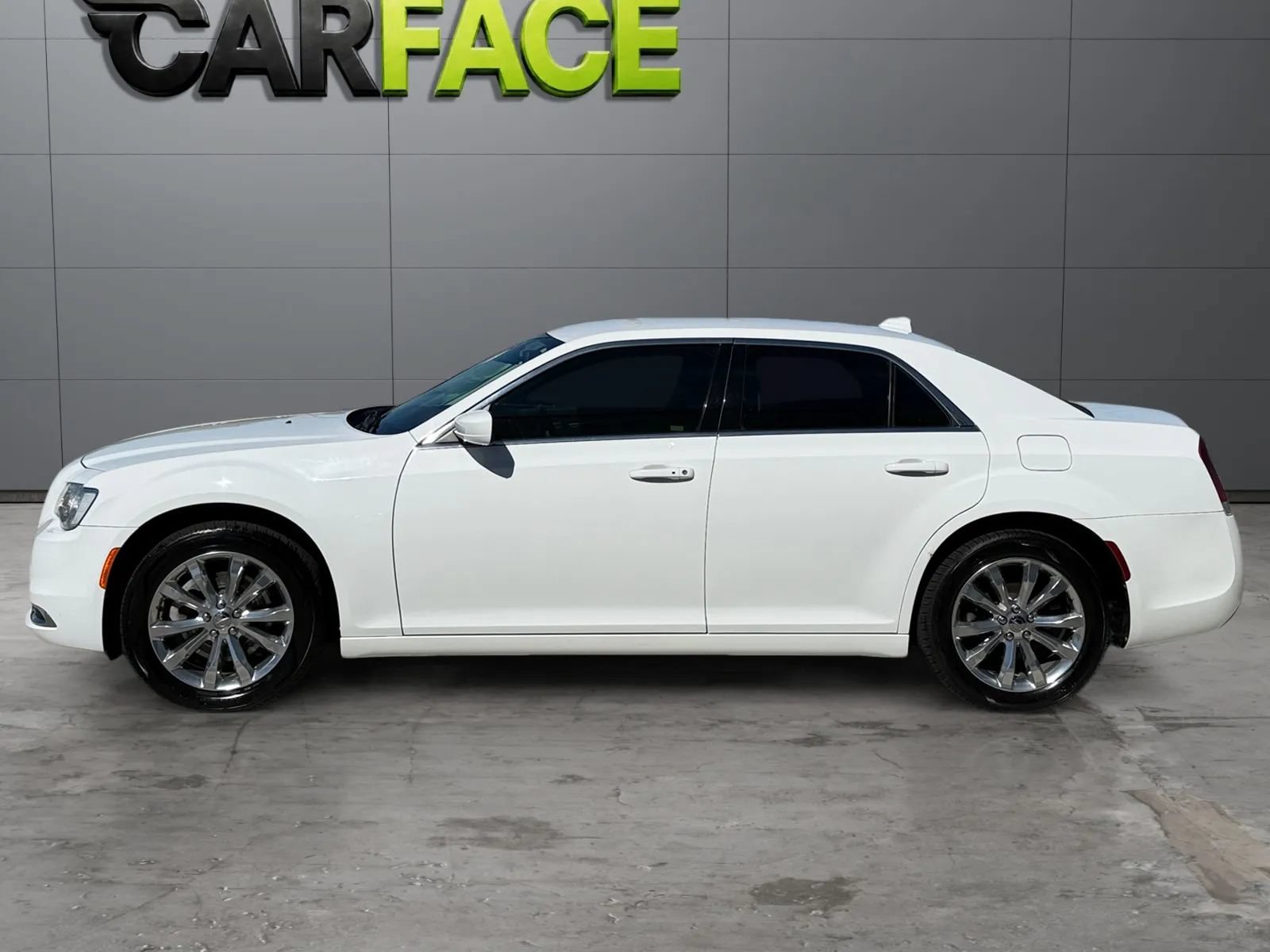 Used 2019 Chrysler 300 Touring AWD/4WD image 7