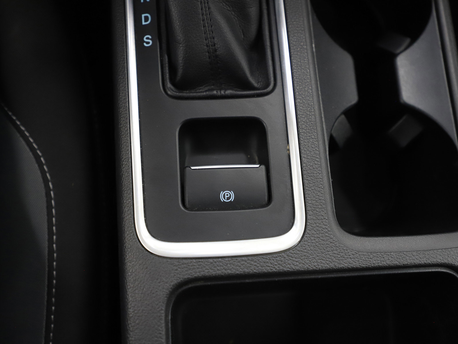 Used 2017 Ford Escape SE FWD image 24