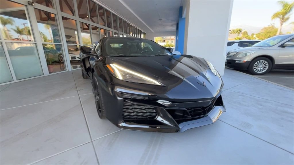 New 2025 Chevrolet Corvette E-Ray AWD/4WD image 3