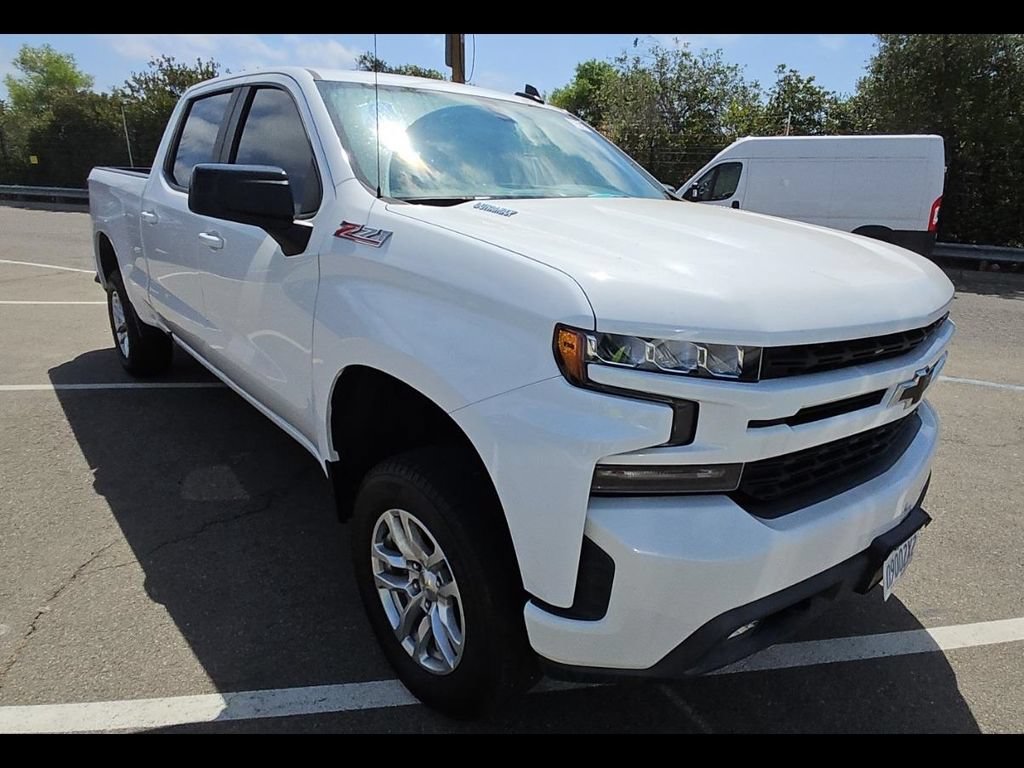 Used 2020 Chevrolet Silverado 1500 RST AWD/4WD image 2