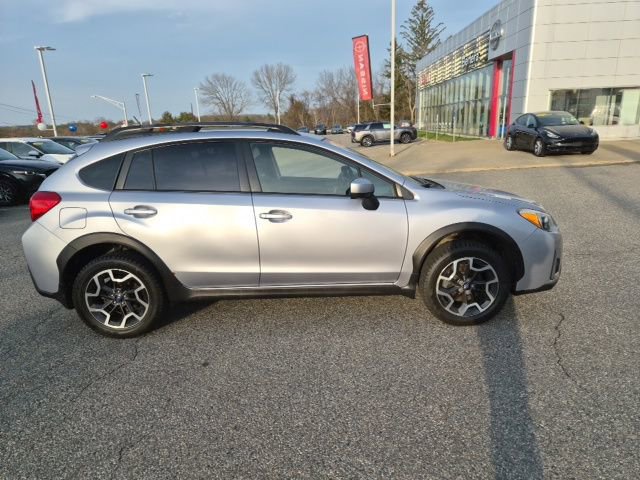 Used 2016 Subaru Crosstrek 2.0i Premium image 2