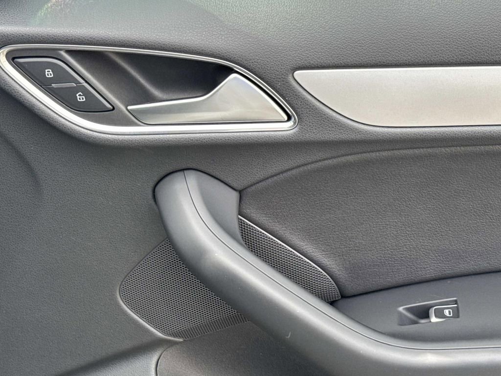 Used 2017 Audi Q3 2.0T Premium w/ Convenience Package image 15