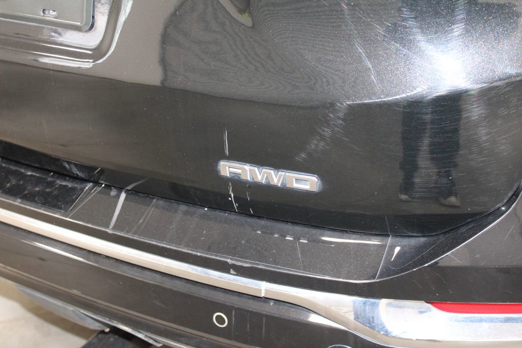 Used 2020 GMC Terrain Denali w/ Denali Premium Package image 13