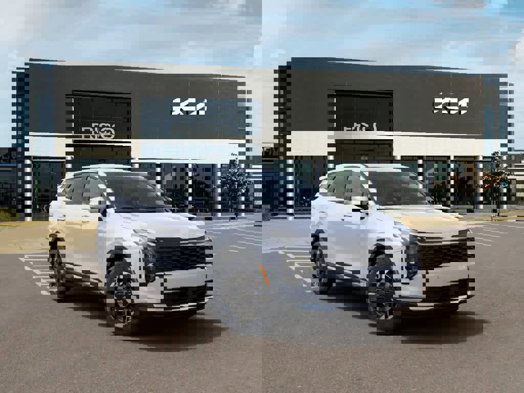 New 2026 Kia Sportage LX image 8