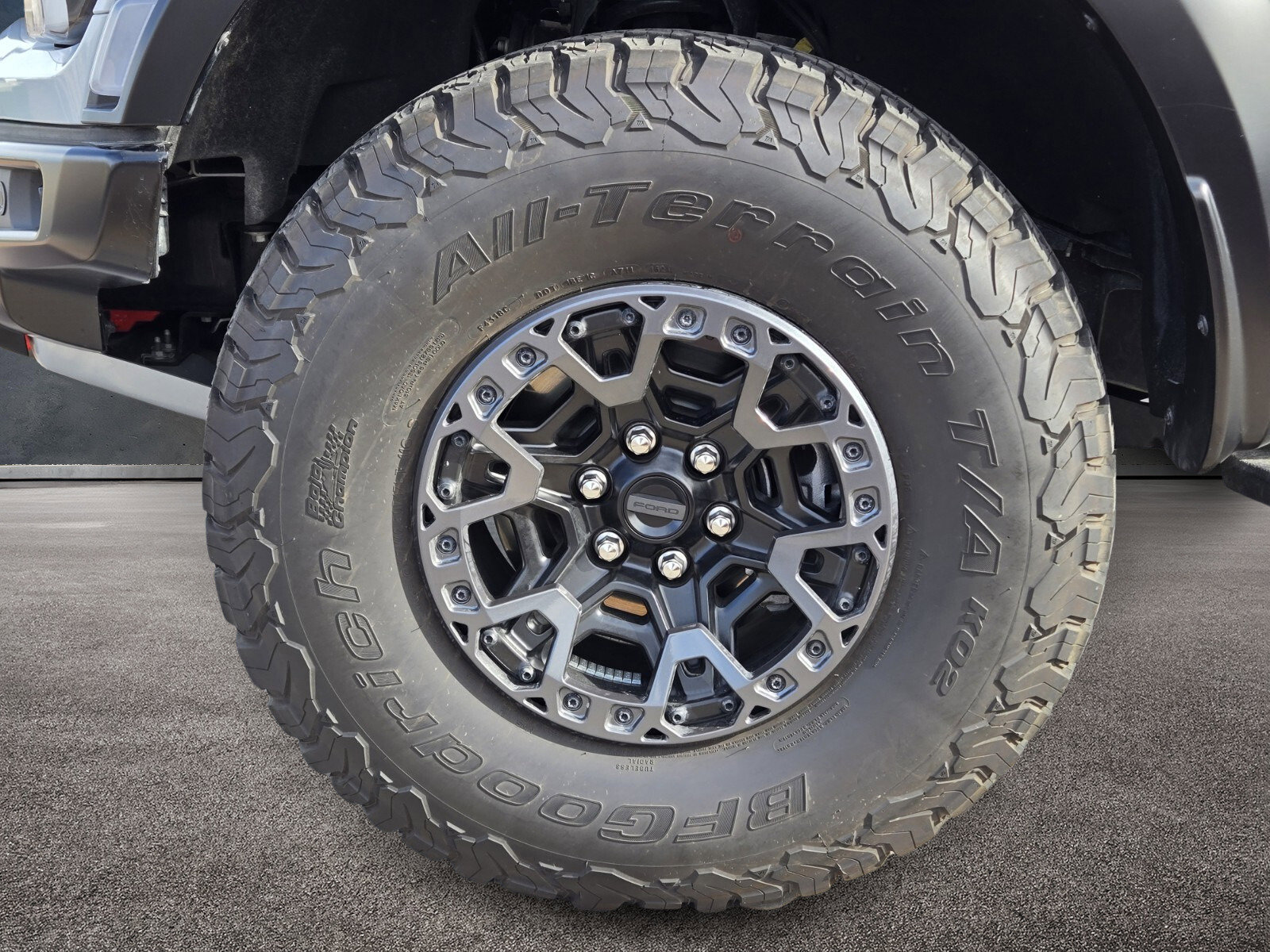 Used 2025 Ford F150 Raptor w/ Equipment Group 803A Raptor R image 8