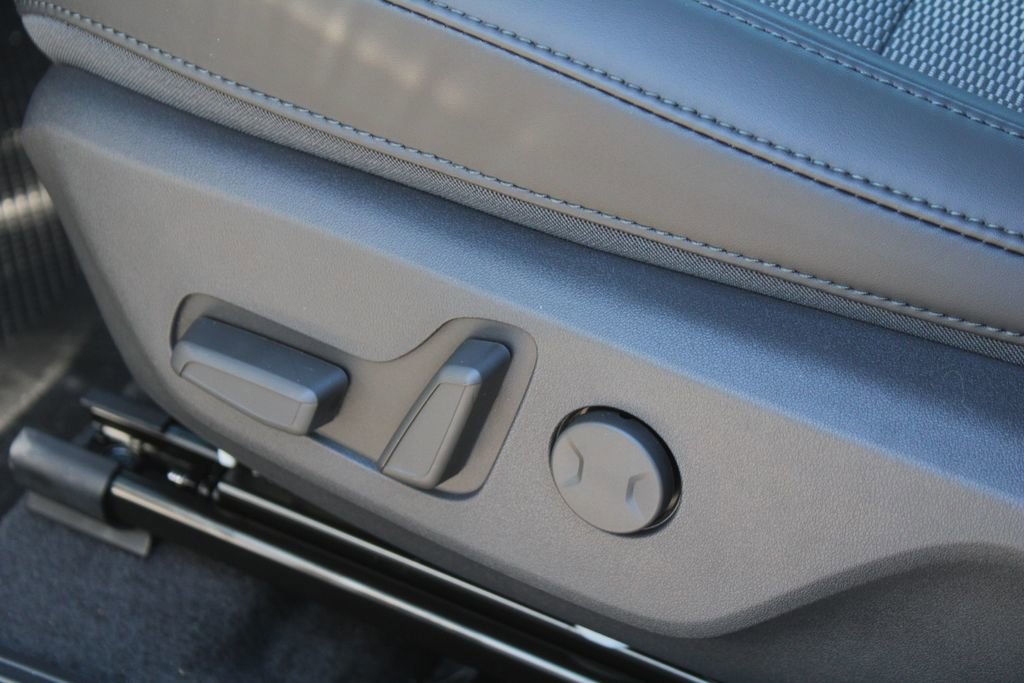 New 2026 Kia Niro EX FWD image 23