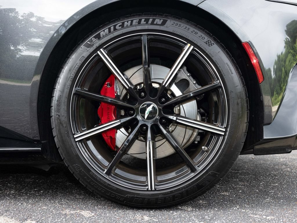 Used 2021 Aston Martin V8 Vantage Roadster RWD image 62