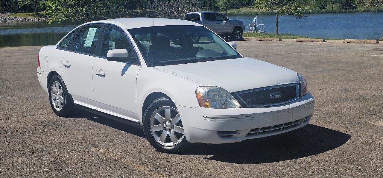 Used 2007 Ford Five Hundred SEL image 2