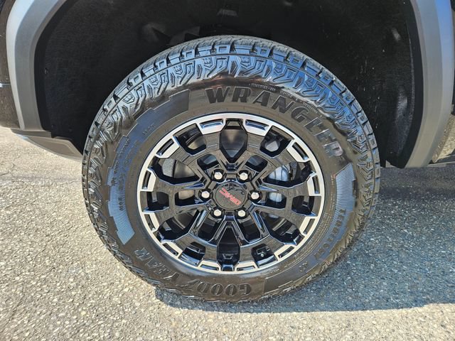 New 2026 GMC Canyon AT4 AWD/4WD image 9
