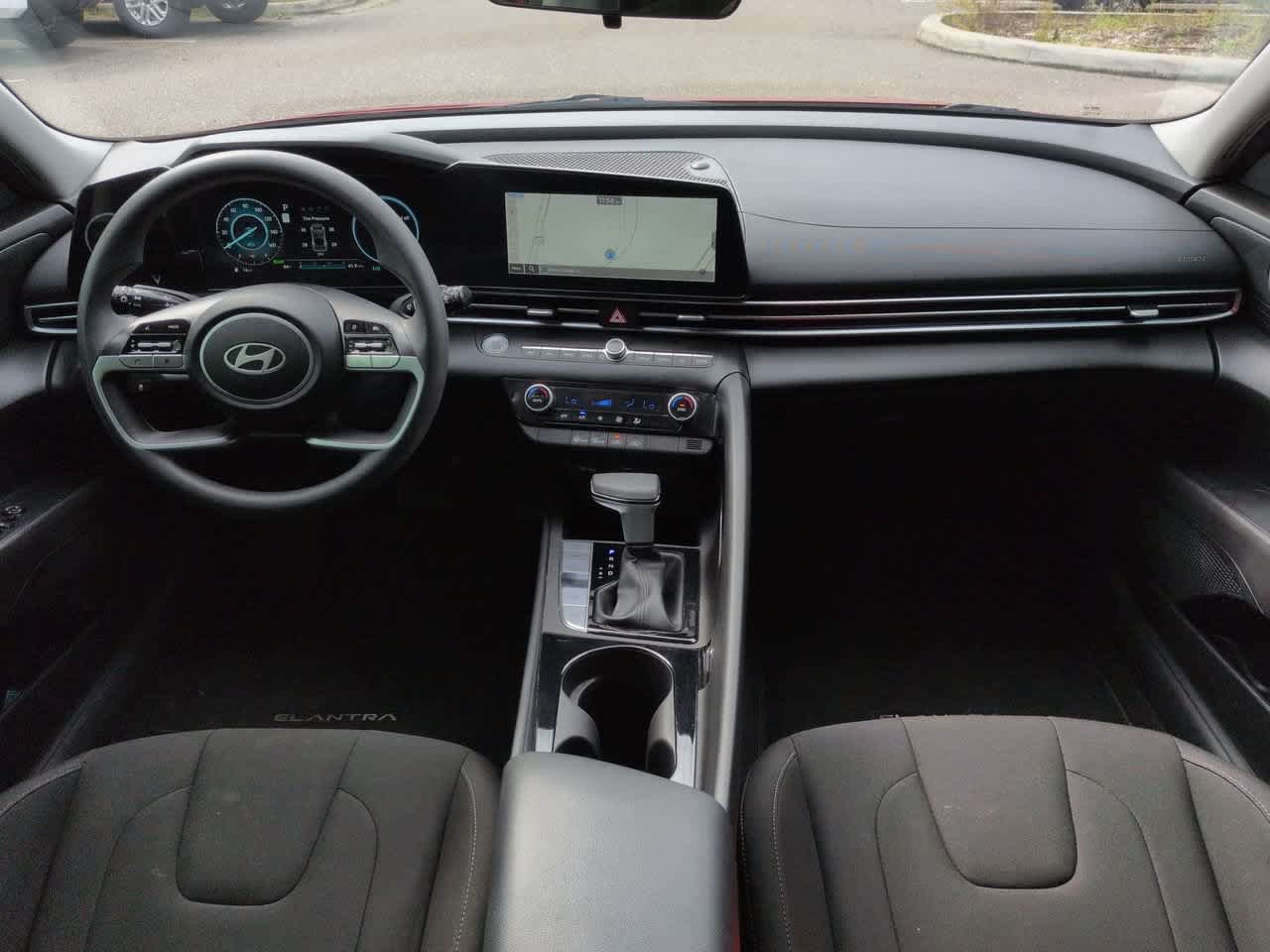 Used 2024 Hyundai Elantra Blue FWD image 14