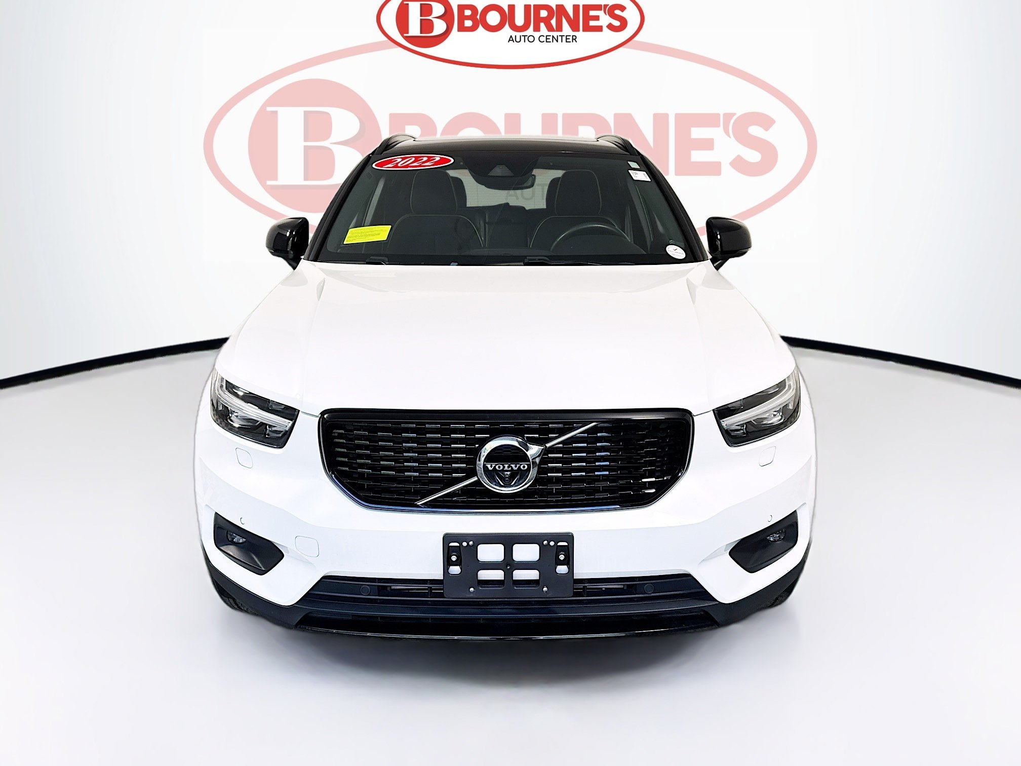 Used 2022 Volvo XC40 T5 R-Design AWD/4WD image 6