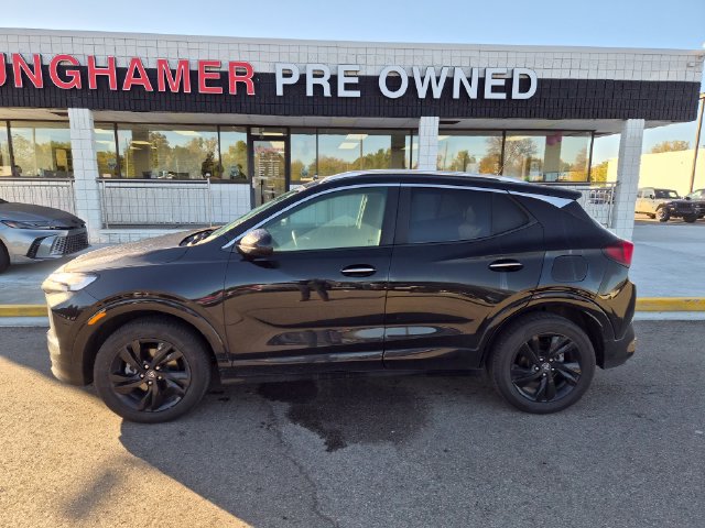 Certified 2024 Buick Encore GX Sport Touring w/ Comfort Package AWD/4WD image 11