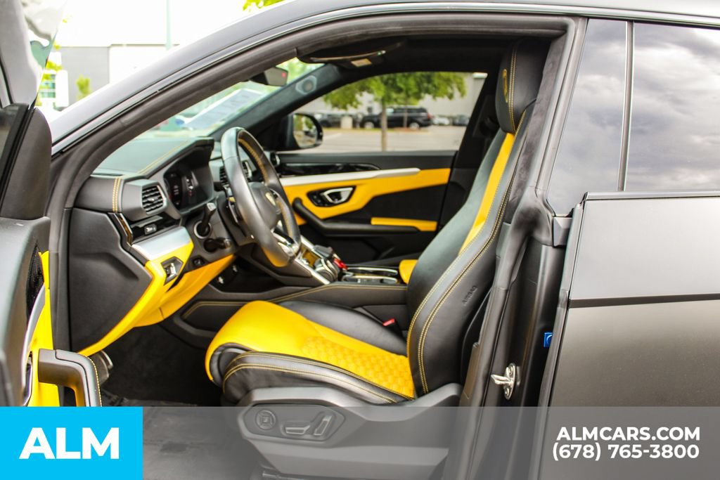 Used 2020 Lamborghini Urus AWD/4WD image 17