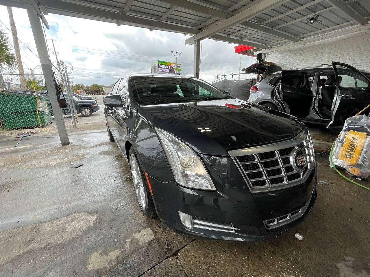 Used 2014 Cadillac XTS Luxury w/ Driver Awareness Package AWD/4WD image 19