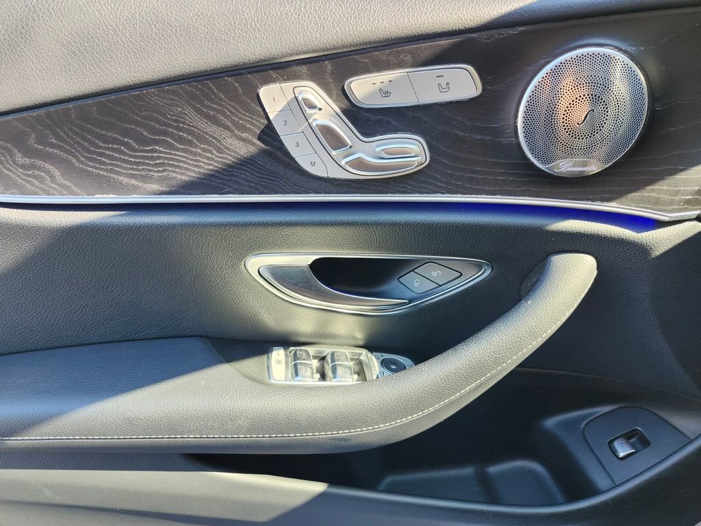 Used 2018 Mercedes-Benz E 300 E 300 image 27