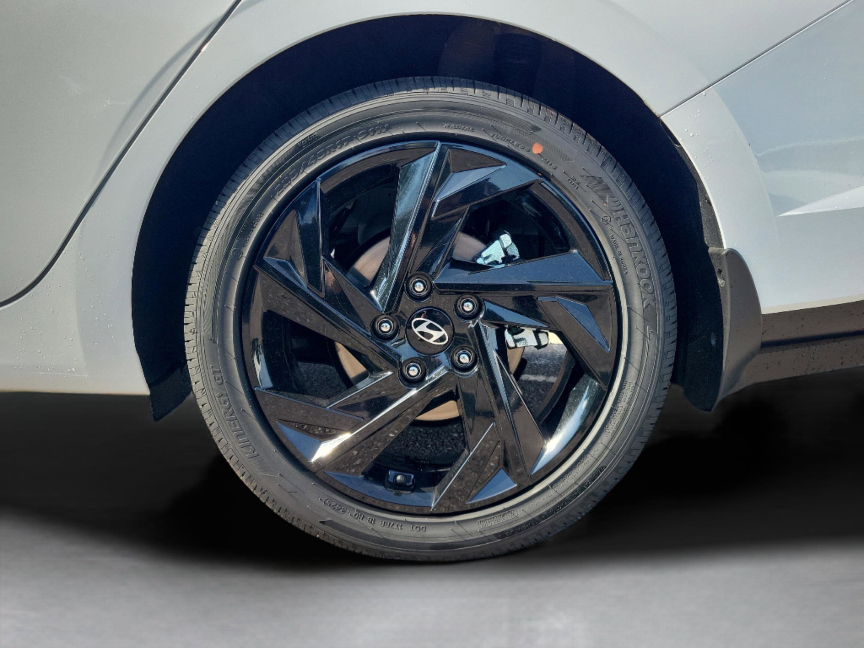 New 2026 Hyundai Elantra SEL Sport image 31