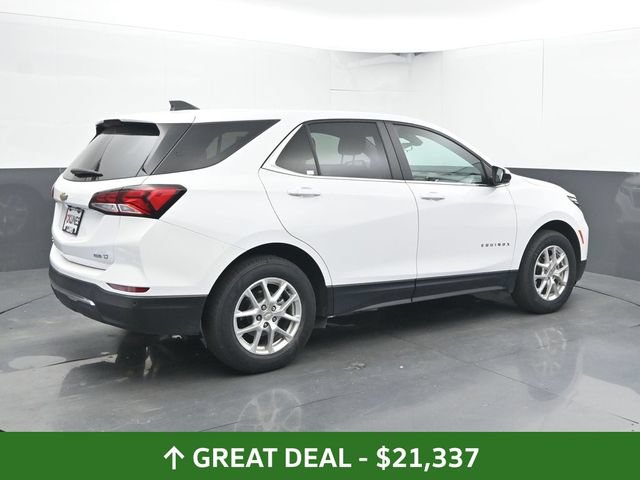 Used 2024 Chevrolet Equinox LT AWD/4WD image 2