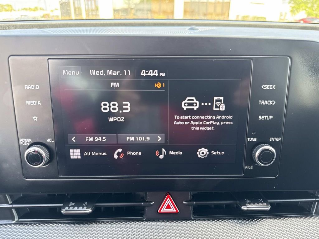 Used 2025 Kia Sportage LX image 25