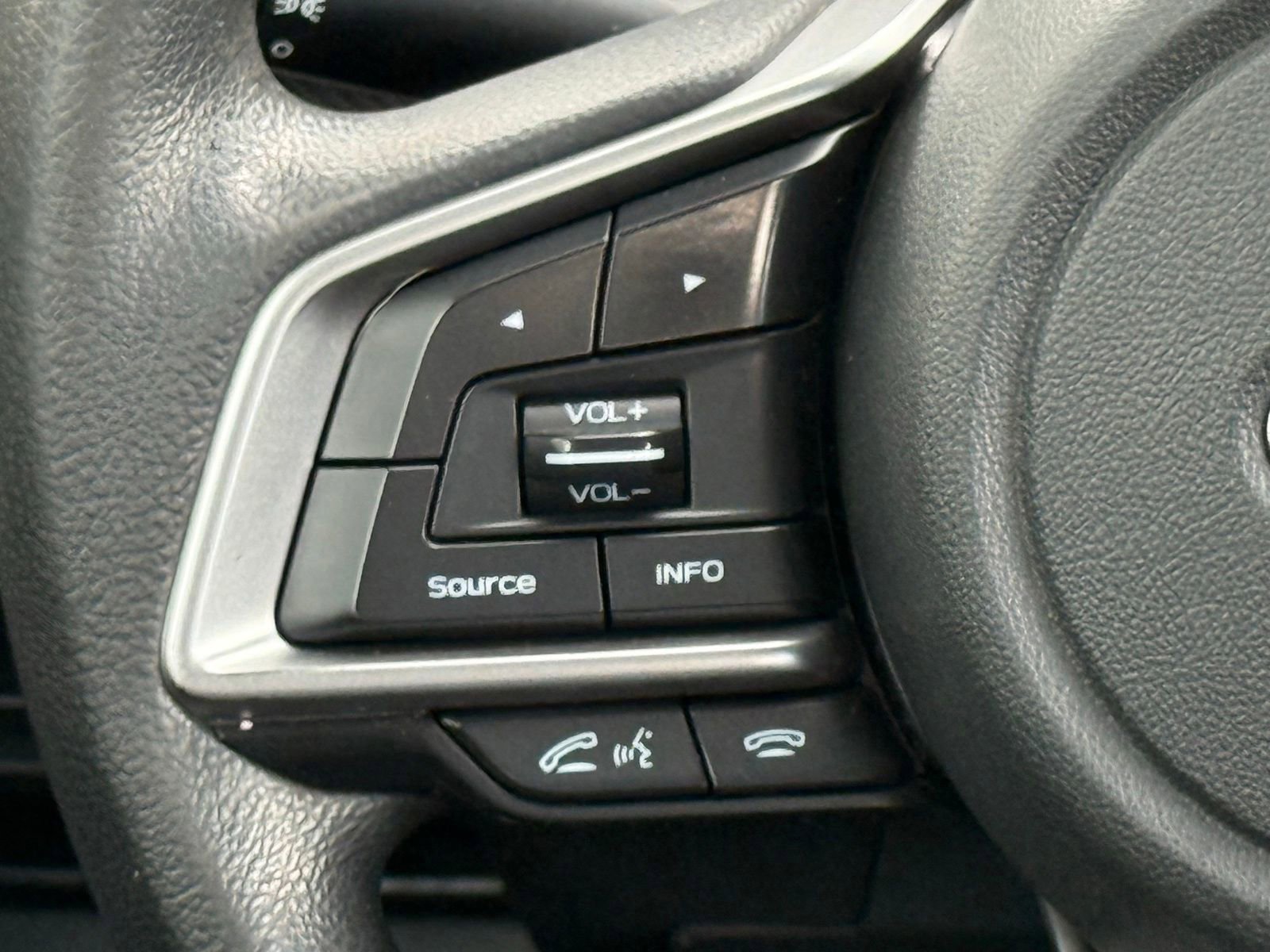 Used 2018 Subaru Impreza 2.0i AWD/4WD image 27