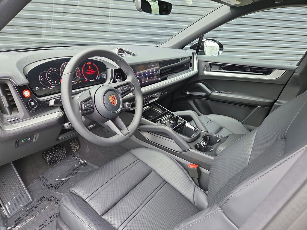 Certified 2026 Porsche Cayenne Coupe image 4