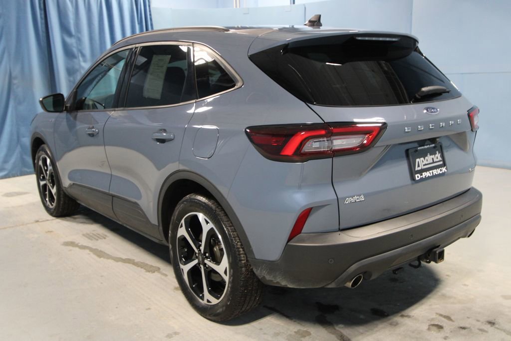 Used 2025 Ford Escape ST-Line Select w/ Tech Pack #1 AWD/4WD image 32