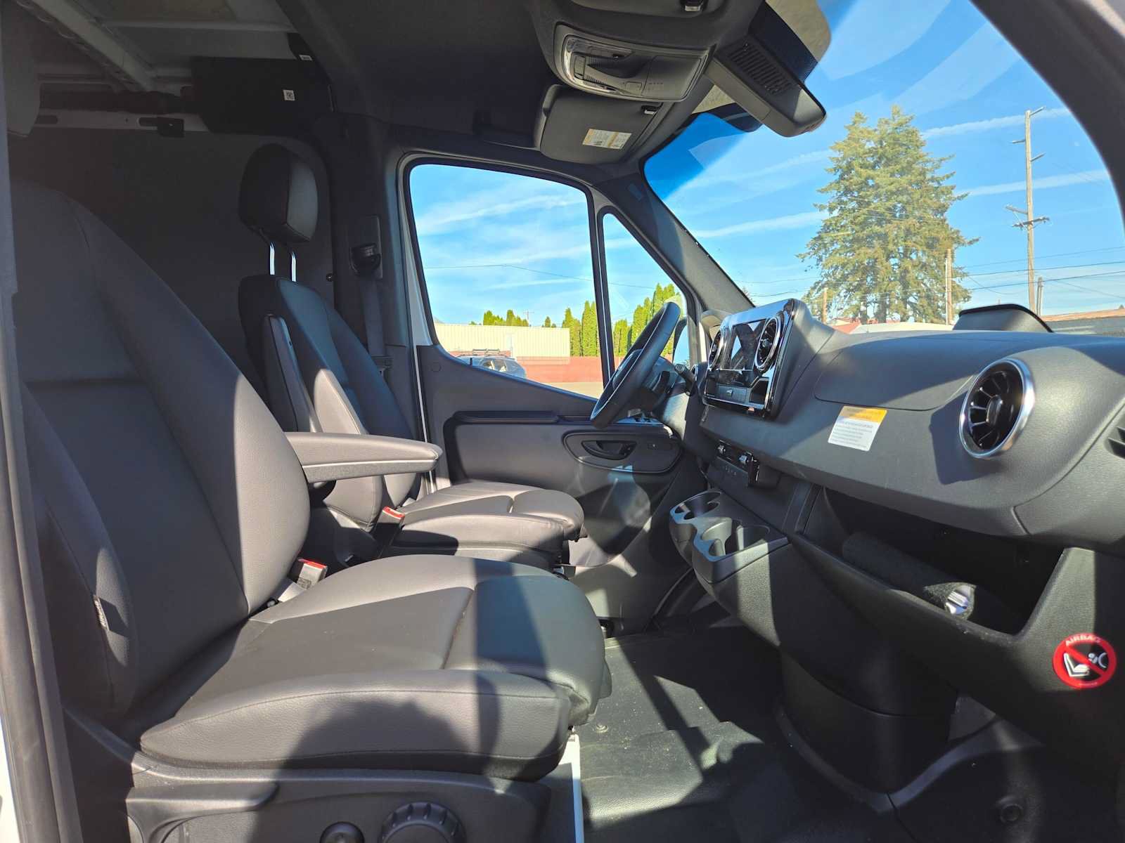 Used 2026 Mercedes-Benz Sprinter 2500 image 11