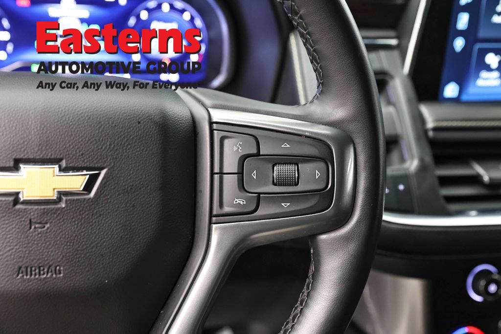 Used 2023 Chevrolet Suburban Premier RWD image 16