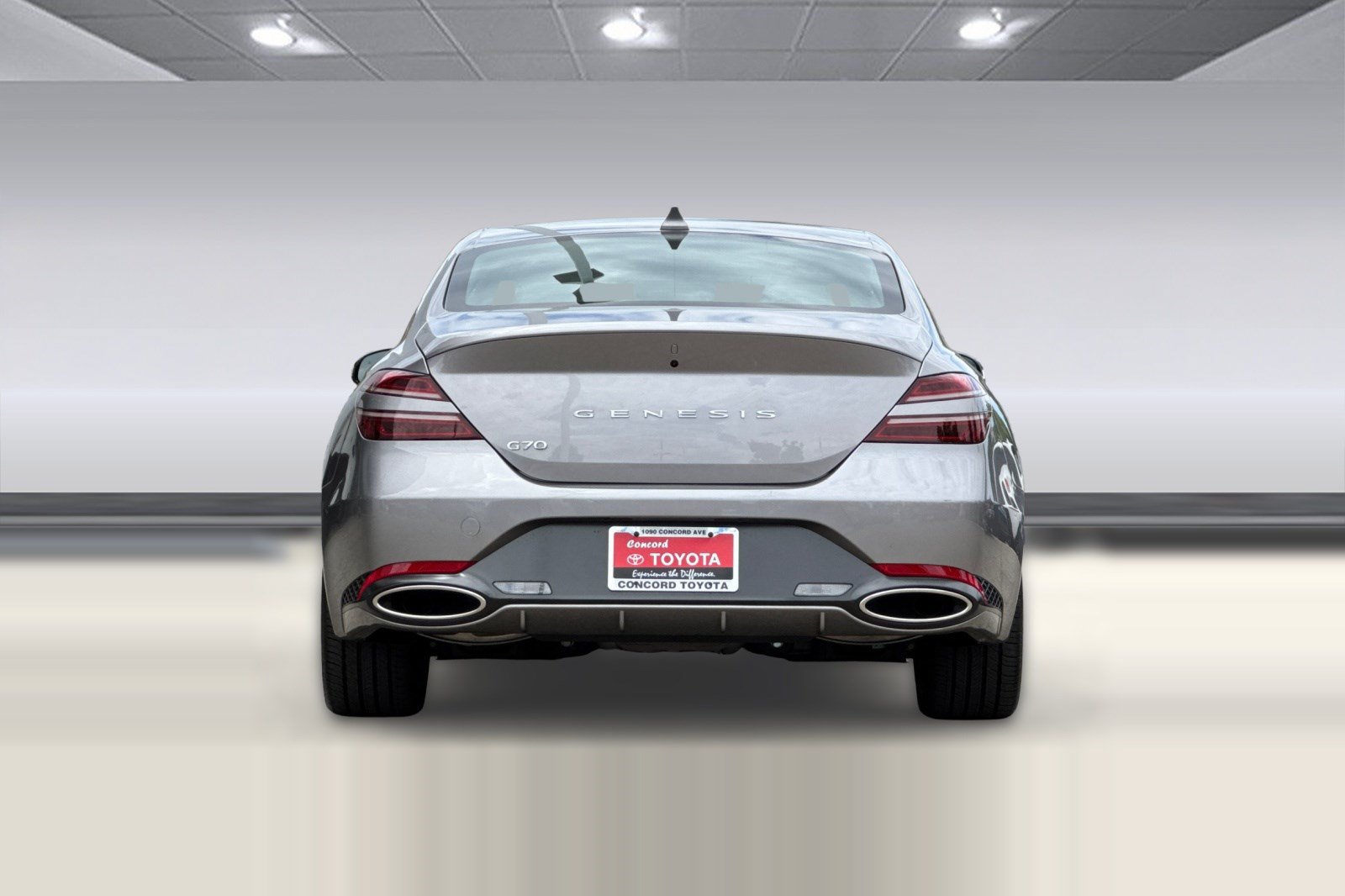 Used 2026 Genesis G70 2.5T RWD image 9