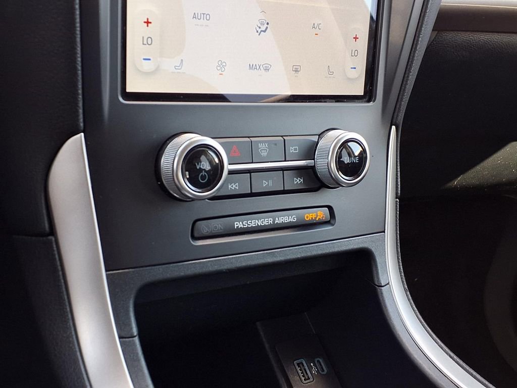 Used 2024 Ford Edge SEL image 14