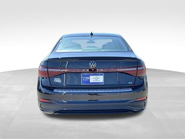 New 2026 Volkswagen Jetta SE FWD image 4