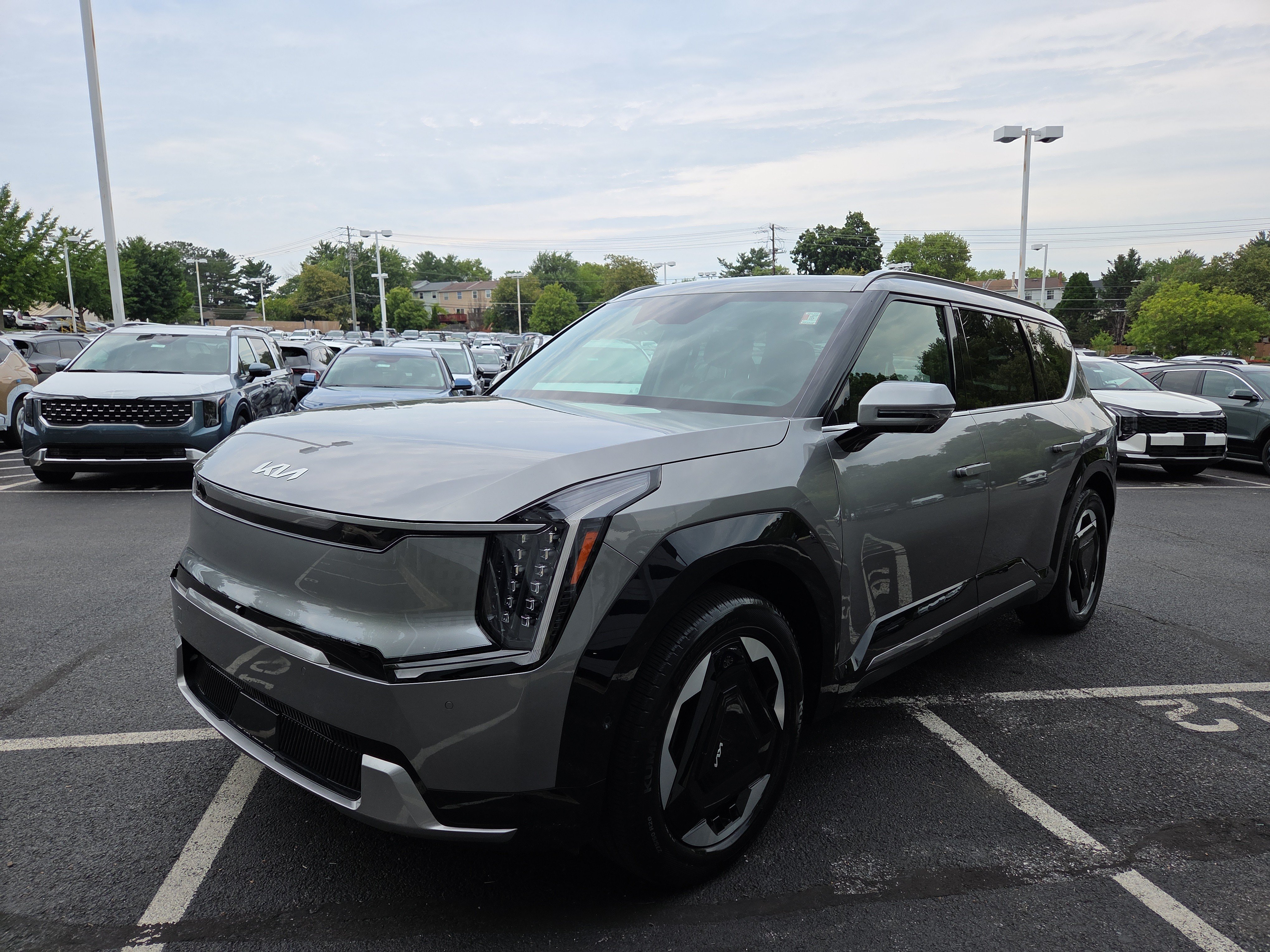 Certified 2024 Kia EV9 Land AWD/4WD image 8