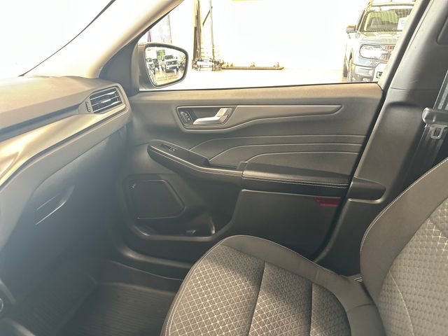 Used 2023 Ford Escape Active w/ Tech Pack #2 AWD/4WD image 25