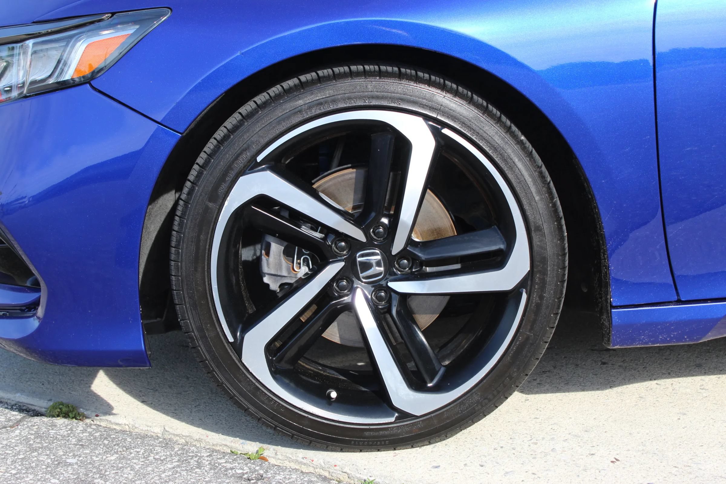 Used 2020 Honda Accord Sport image 9