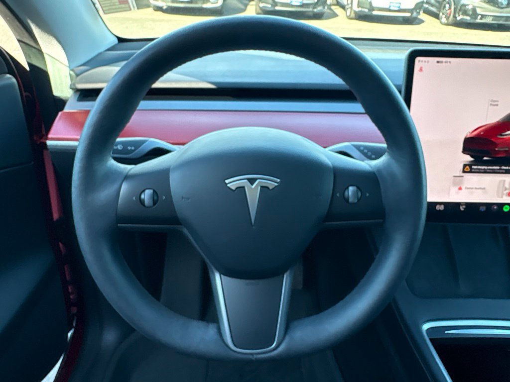 Used 2022 Tesla Model Y Long Range AWD/4WD image 18