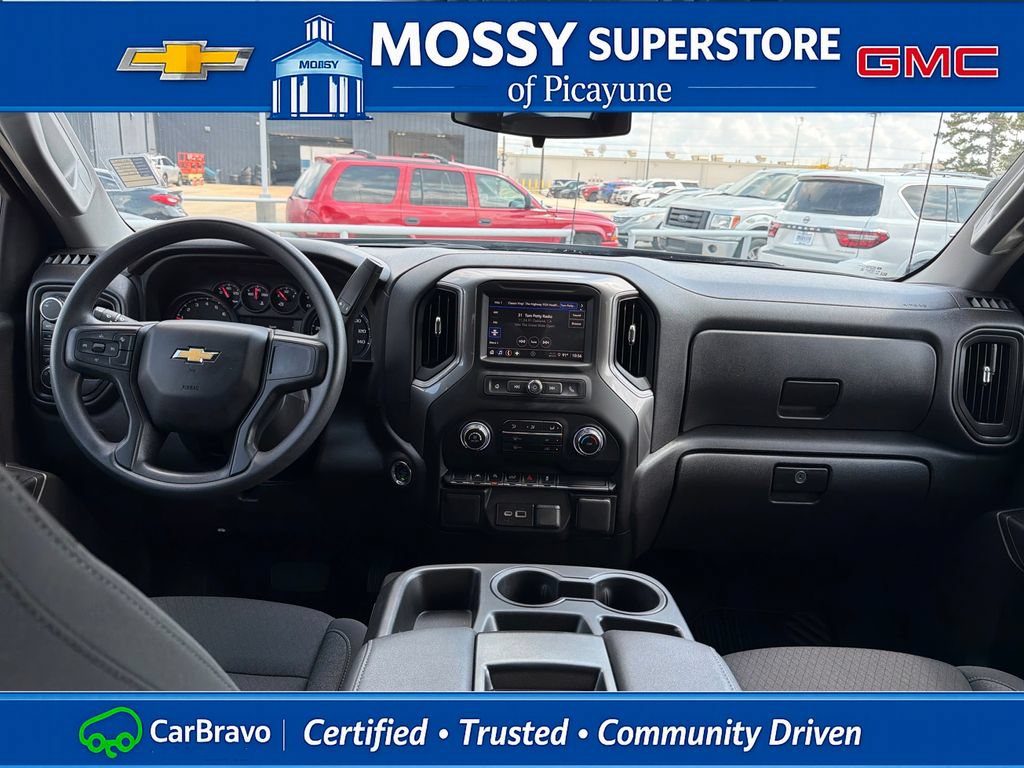 Certified 2025 Chevrolet Silverado 1500 Custom w/ Turbomax Blackout Package AWD/4WD image 15