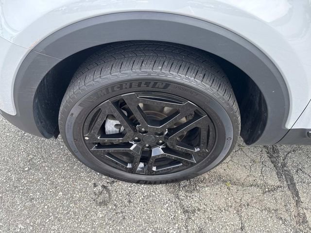 Used 2025 Kia Telluride EX X-Line image 12