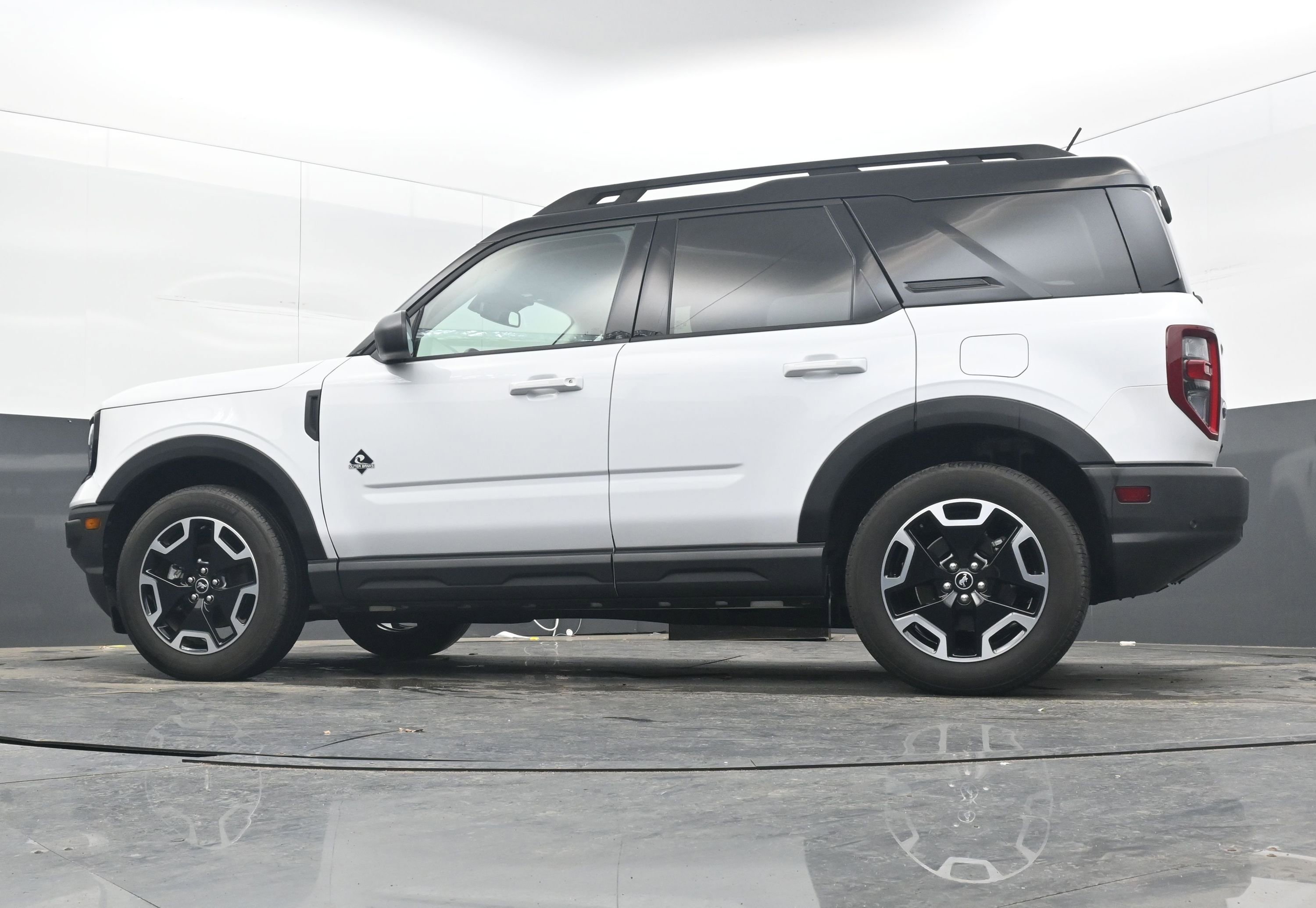 Used 2024 Ford Bronco Sport Outer Banks image 28