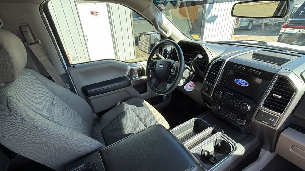 Used 2020 Ford F150 XLT w/ Equipment Group 302A Luxury RWD image 29